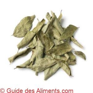 feuilles de curry séchées