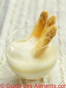 Asperges de navarre &agrave; la mousse d'asperges