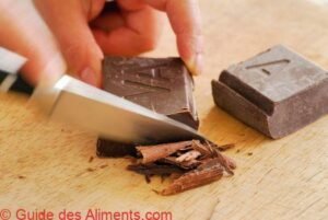 Faire des copeaux de chocolat noir