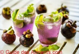 Jus au mangoustan, au citron vert et à la menthe