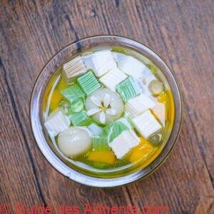 Chè sucré de confiture de fromage (avec litchi, amande, perles de tapioca)