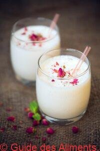 lassi aromatisé à la rose