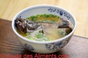 Soupe miso traditionnelle japonaise au sébaste Kasago