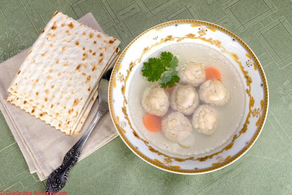 soupe aux boulettes de matzo