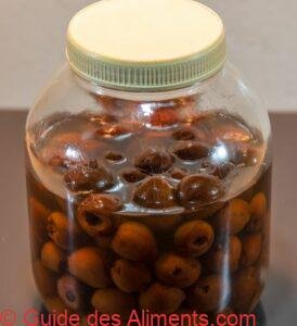 eau-de-vie imbibée de fruits butiá (Butia capitata)