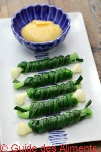rocambole sauvage servi avec miso au vinaigre, cuisine japonaise