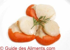 Coquilles Saint-Jacques et fraises fra&icirc;ches