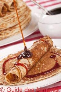 pannenkoeken met stroop ou crêpes au sirop