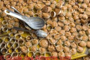 Bonbons au sucre de palme au Cambodge