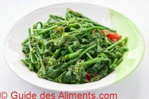 Feuilles de chayote (jeunes feuilles) avec sauce &agrave; l'hu&icirc;tre