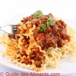 Fusilli bucati lunghi bolognese